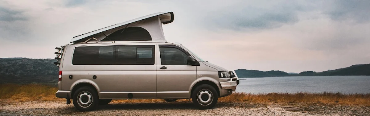 Stethoskop auf dem Euro-Medizinkonzept