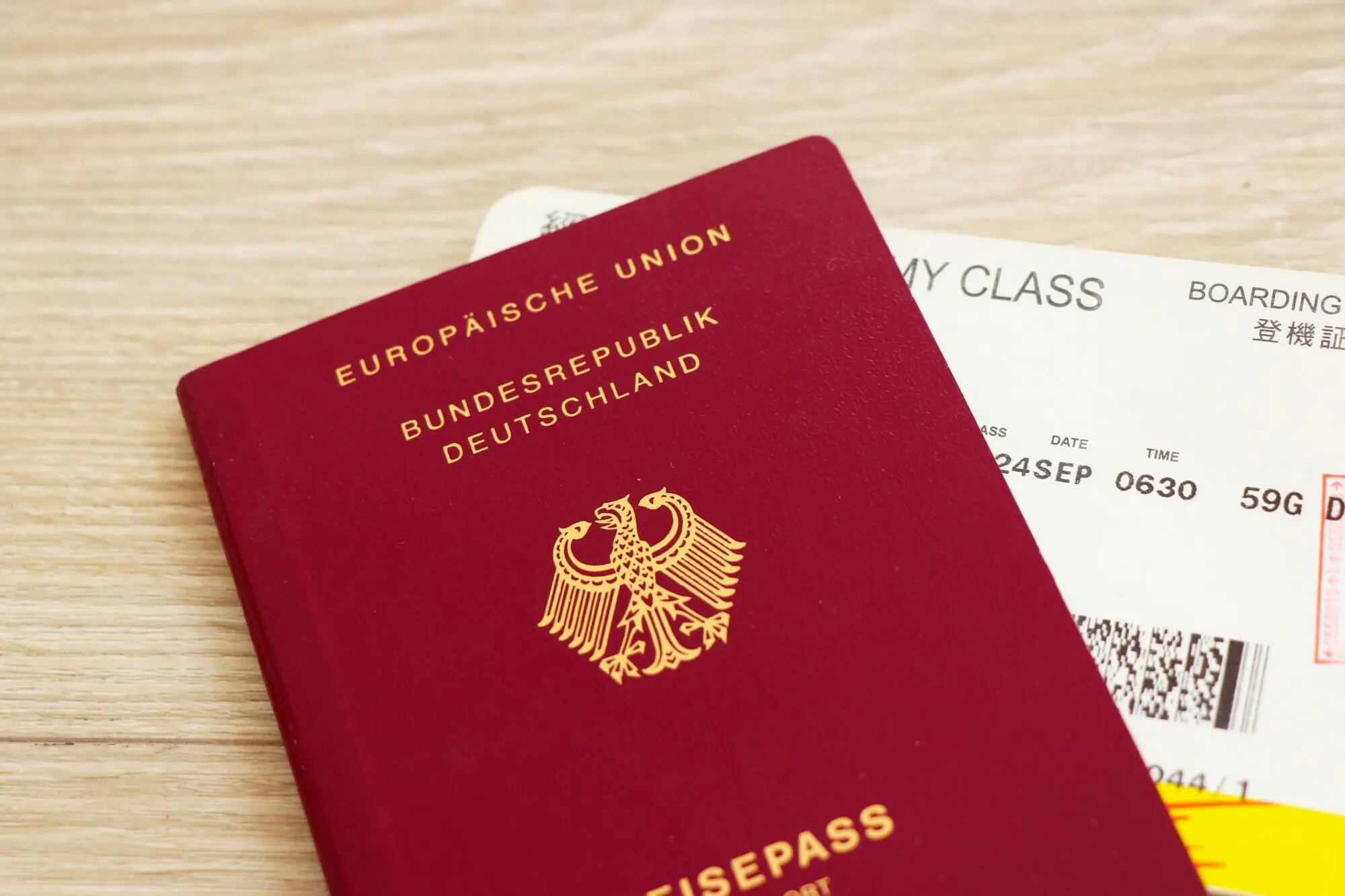 Stethoskop auf dem Euro-Medizinkonzept